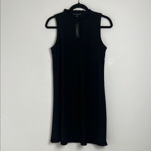NEW Nik And Nash Medium Ruffle Black Sleeveless Shift Little Black Dress